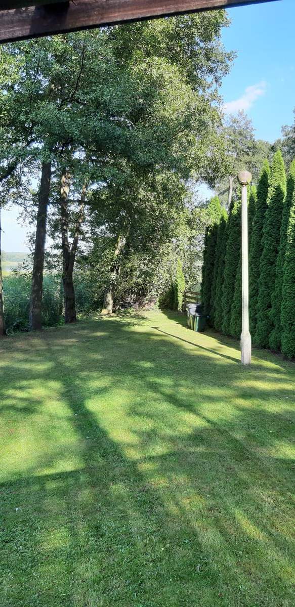 Domek na Mazurach -z linią brzegową i ciszą w tle